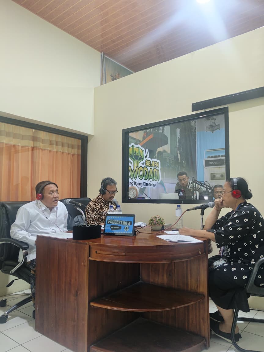 Dialog Interaktif Radio Purwodadi FM: Optimalisasi Program Makan Bergizi Gratis di Kabupaten Grobogan