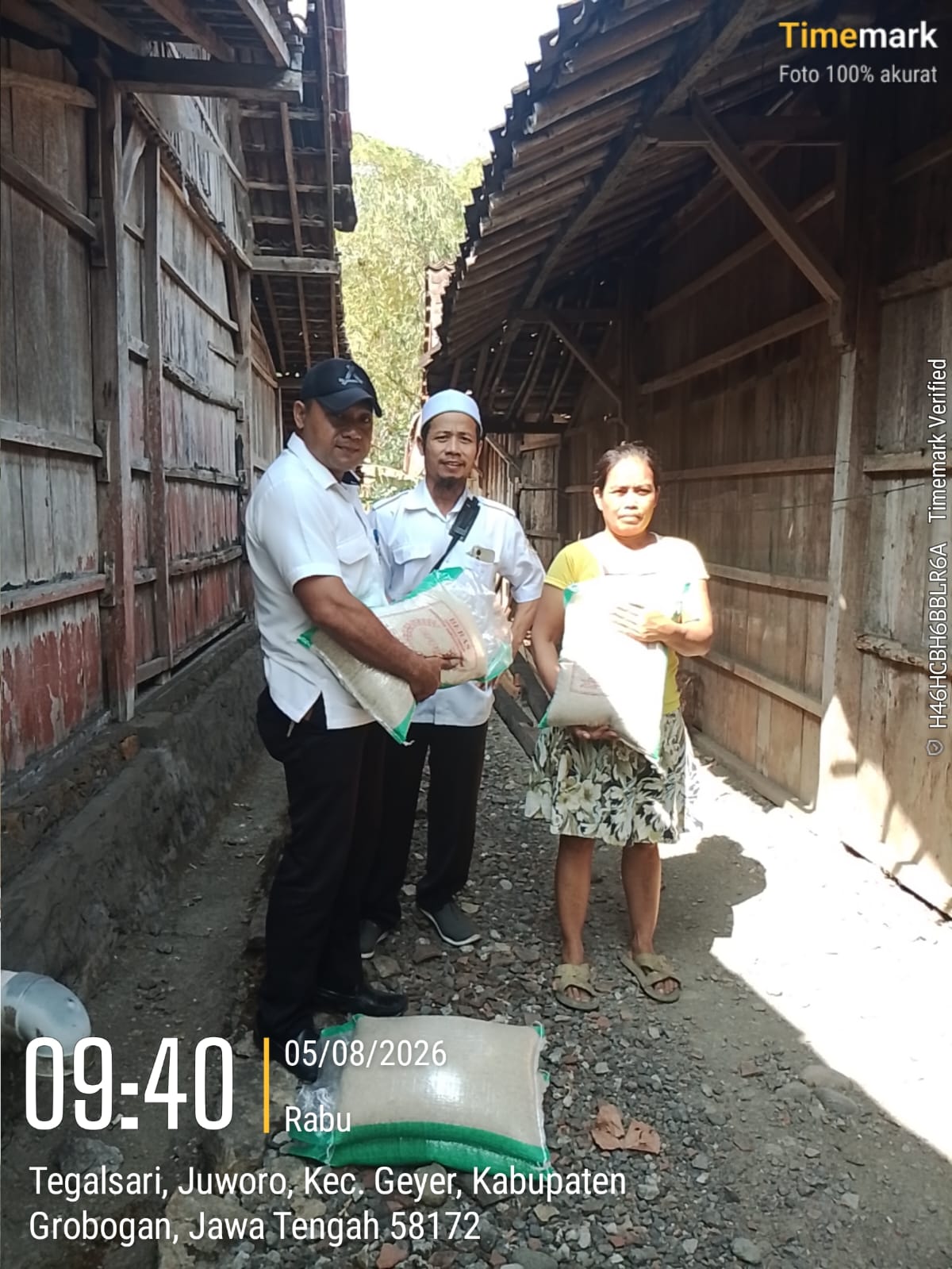 Update: Penyaluran Bantuan Pangan Desa Juworo, Geyer