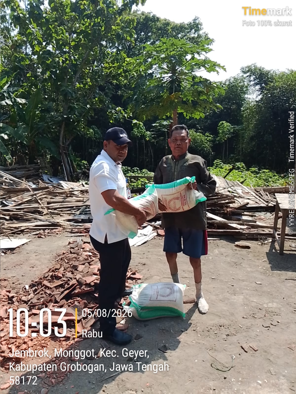 Update: Penyaluran Bantuan Pangan Desa Monggot, Geyer