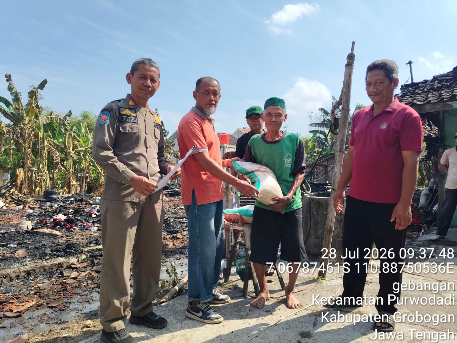 Update: Penyaluran Bantuan Pangan Desa Putat, Purwodadi